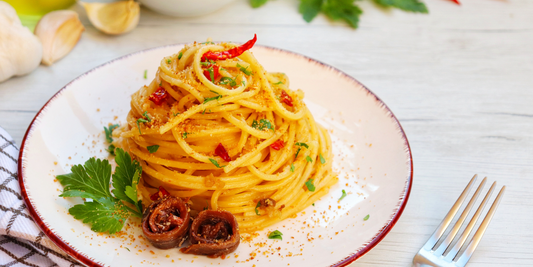 Easy Spaghetti with Anchovies and Breadcrumbs